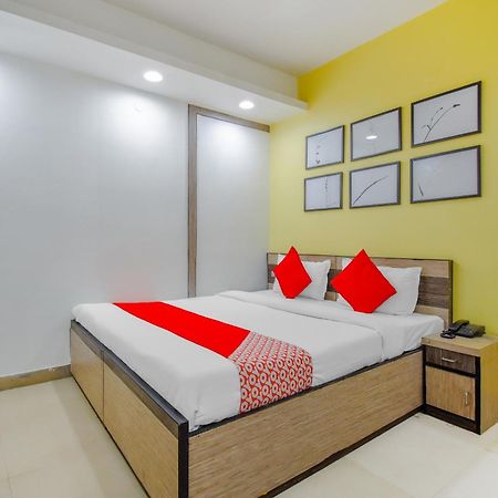 Super Hotel O Adri Hotels 2 Near Dum Dum Metro Station Экстерьер фото