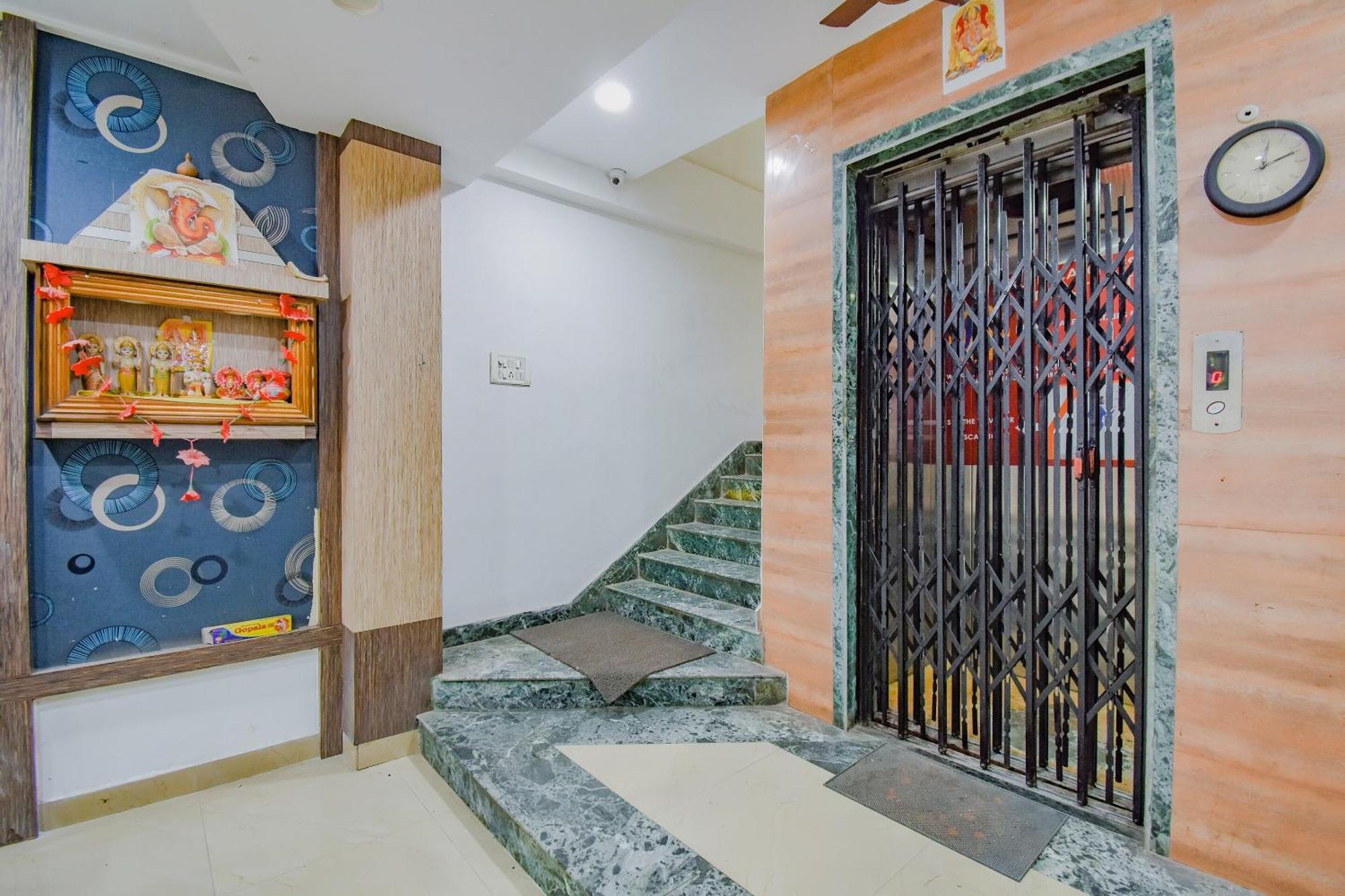 Super Hotel O Adri Hotels 2 Near Dum Dum Metro Station Экстерьер фото
