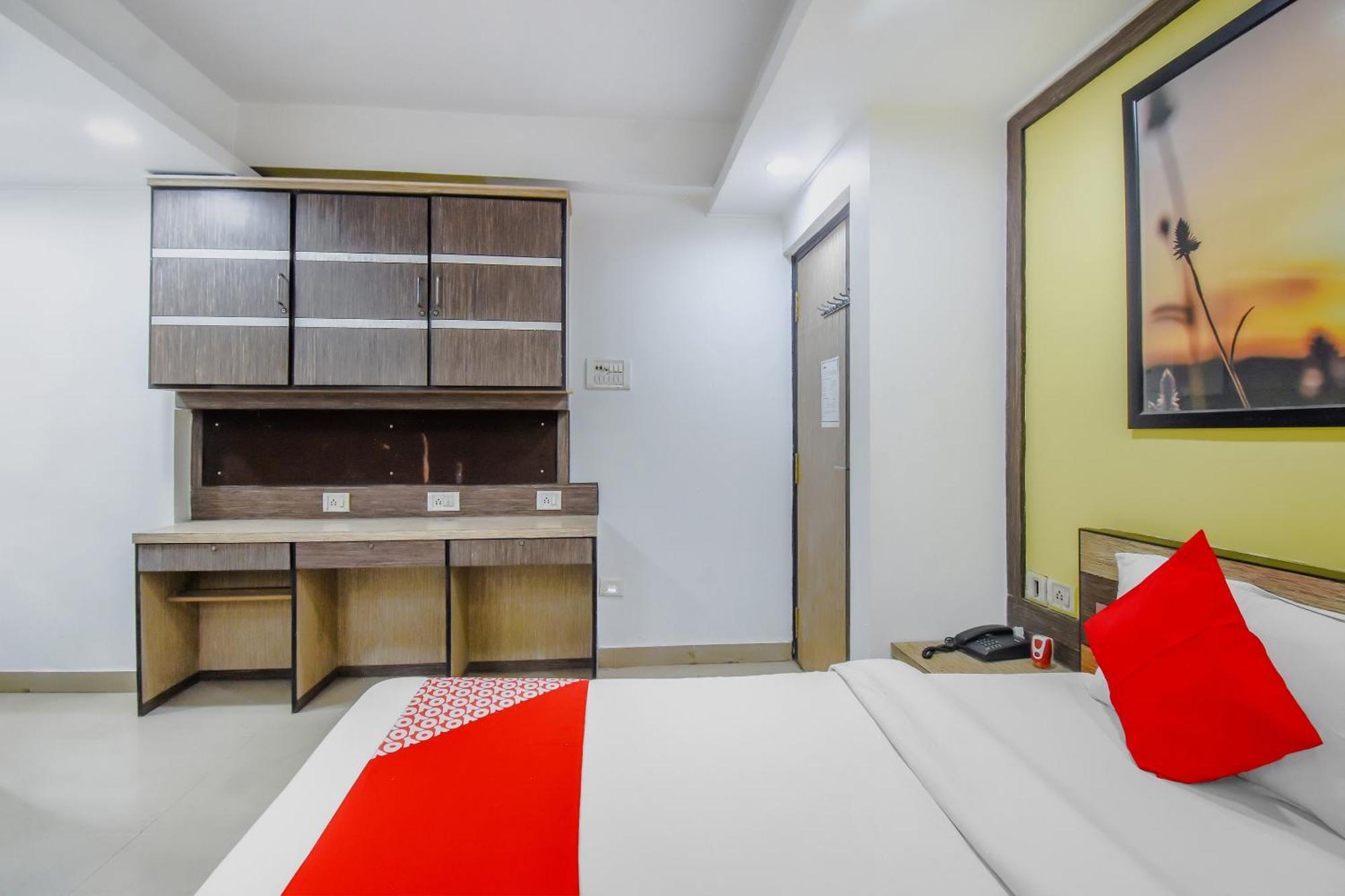 Super Hotel O Adri Hotels 2 Near Dum Dum Metro Station Экстерьер фото