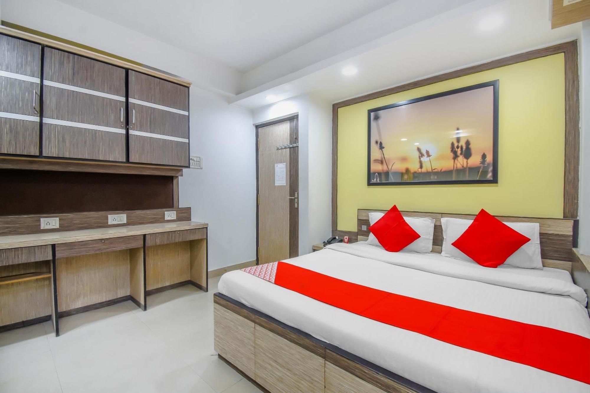 Super Hotel O Adri Hotels 2 Near Dum Dum Metro Station Экстерьер фото
